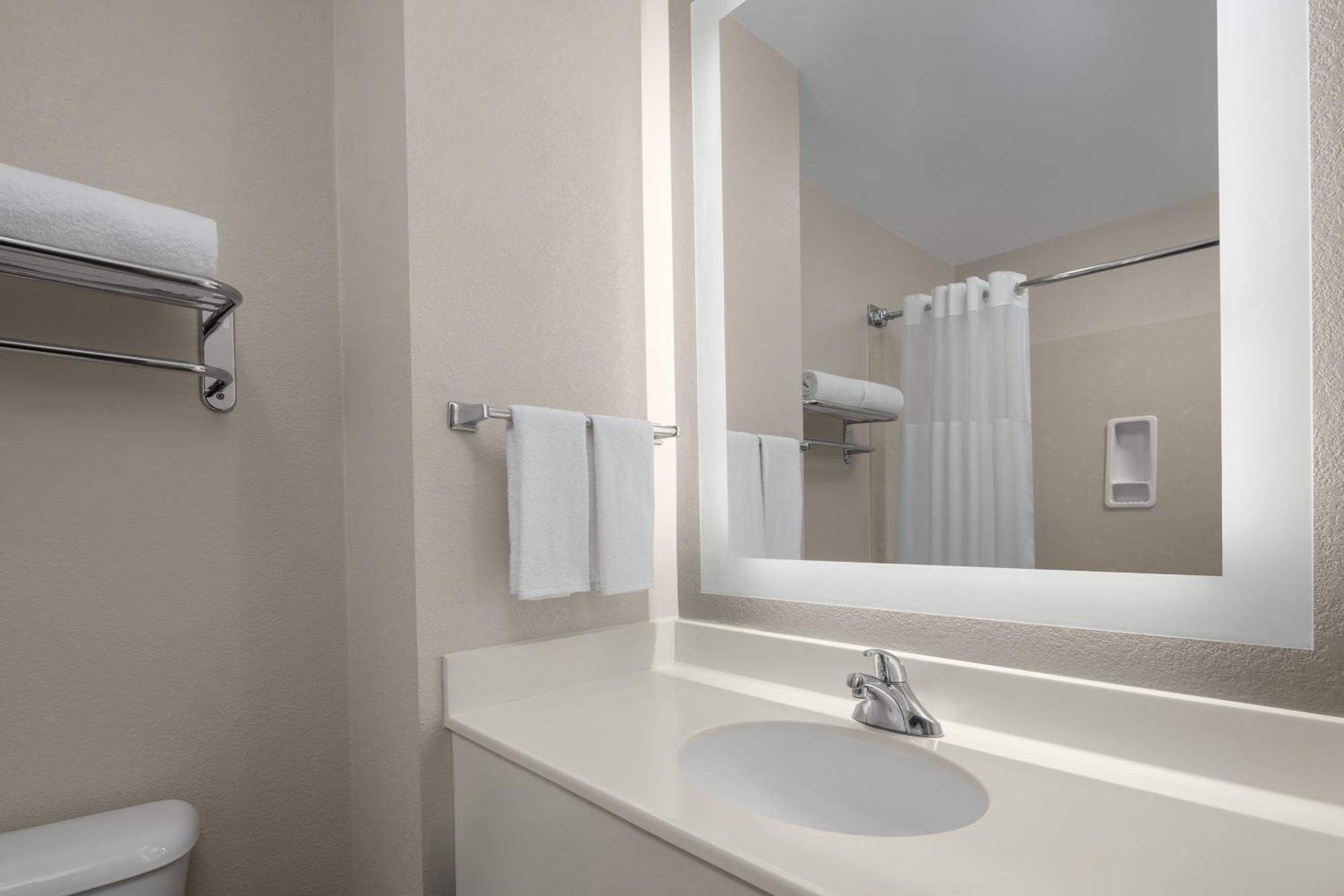 Larkspur Landing Extended Stay Suites Ρέντον Εξωτερικό φωτογραφία