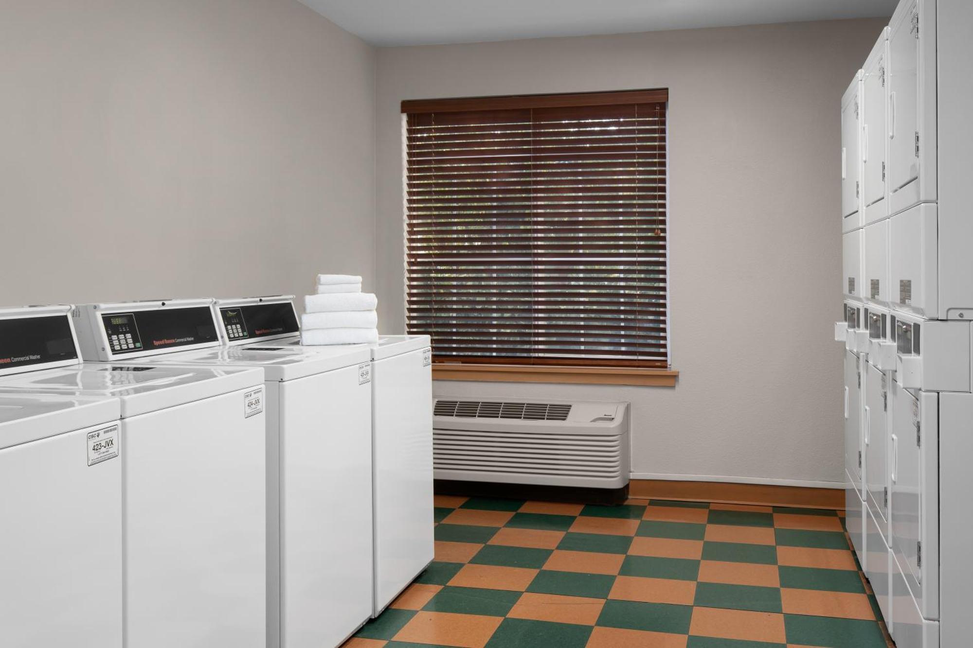 Larkspur Landing Extended Stay Suites Ρέντον Εξωτερικό φωτογραφία