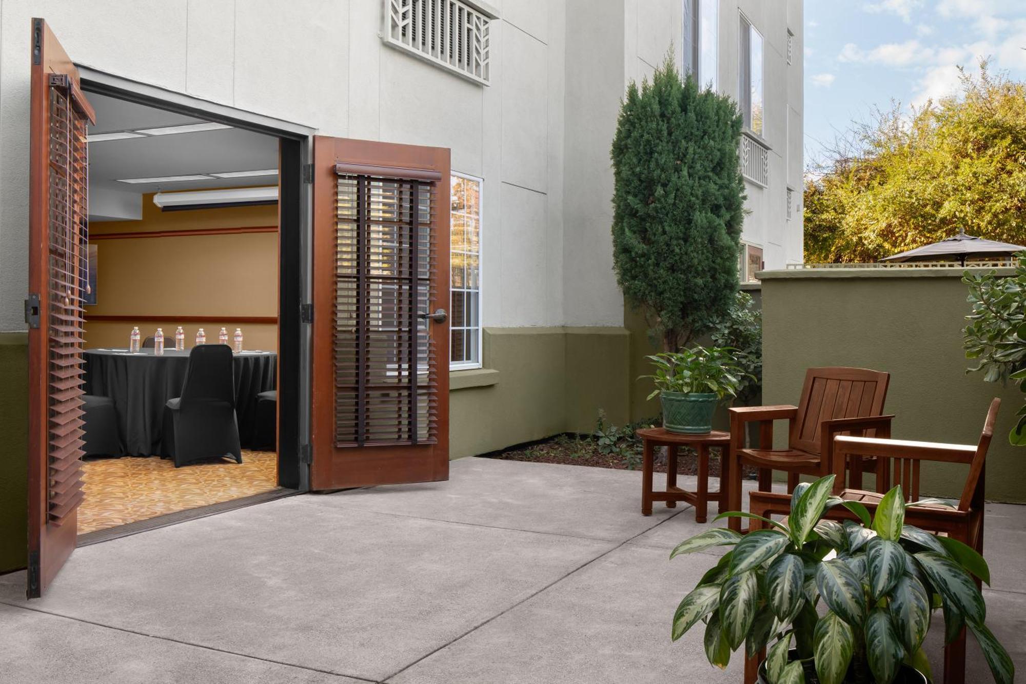 Larkspur Landing Extended Stay Suites Ρέντον Εξωτερικό φωτογραφία